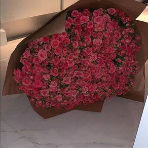 Meet your Posher, Ora